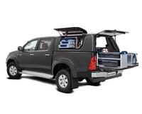 900272*** Road Ranger Крыша пикапа (Кунг) PROFI 2. Боковые окна из черного ABS пластика открываются в верх. Для автомобиля TOYOTA HILUX окрашенная в цвет кузова.