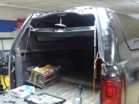 Замена стекла кунга Road Ranger / Автомобиль Volkswagen Amarok