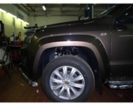 Volkswagen Amarok установка обвеса TCC, крышки кузова EGR цвет мендоза, вставка под борт