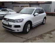 VW Touareg NF. Установка порогов и накладок бампера (копия оригинала)