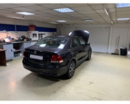Народный любимчик VW Polо..  Установили защиту АКПП замок коробки MTL1382 Время установки 2,5 часа.  Стоимость с установкой 16800р  Добавили задний парктроник. Установили секретки на колёса..