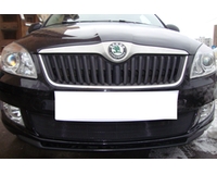 Защита радиатора для автомобиля Skoda Fabia 2 рестайлинг 2011- black. ZR.SKO.FAB.2.11.b