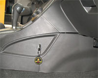 Бесштыревой блокиратор ДРАГОН на автомобиль CHEVROLET COBALT (2013-) авт. TIPTRONIC КП