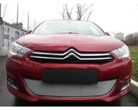 Решетка на радиатор для автомобиля Ситроен C4 HB 2012- chrome. ZR.CI.C4.HB.12.c