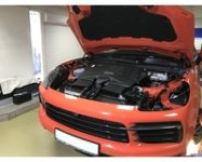 Porsche Cayenne Coupe 2020 г.  Установили защитные сетки в бампер, защиту предних фар MulTlock (Fortus)