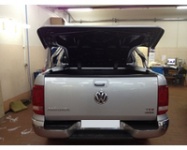 Установка оригинальной дуги VW Original, крышки кузова под оригинальную дугу WV Amarok цвет Reflex Silver TCAMAROK3P–8E EGR, вставка под борт SJS и дефлектор капота EGR