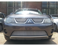 Решетка на радиатор для автомобиля Mitsubishi Аутлендер XL 2006-2010 (2 шт) chrome. ZR.MIT.OUT.XL.06-10.c