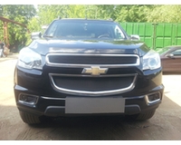 Защита радиатора на автомобиль Chevrolet Trailblazer 2013- black верх. ZR.CH.TR.13.top.b