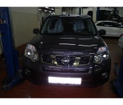 NISSAN X-TRAIL 2012г. Были выполнены следующие работы: установлены дефлектора окон EGR, коврики салона и багажника NORPLAST, обработаны колесные арки полимерным шумовиброизоляционным материалом NUXUDOL 3100. 