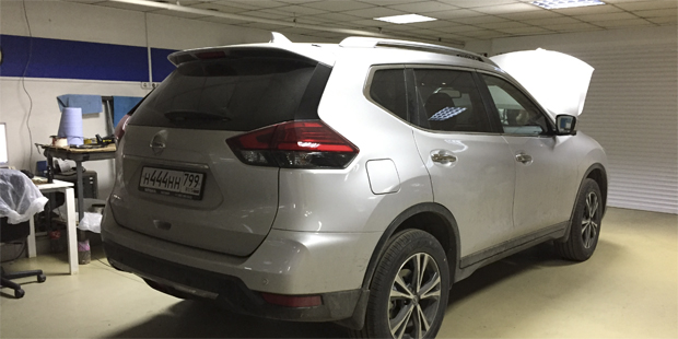 avtomobil-nissan-xtrail-2019g-v-klient-zakazal-mekhanicheskiy-blokirator-kapota-i-blokirator-akpp-po_620-1.JPG