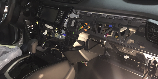 avtomobil-nissan-xtrail-2019g-v-klient-zakazal-mekhanicheskiy-blokirator-kapota-i-blokirator-akpp-po_620-3.JPG