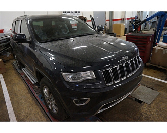 Пороги Can Otomotiv для  Jeep Grand Cherokee с 2011г.в. Более 10 моделей порогов.