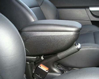 07422 Подлокотник с установочным комплектом OEM Brand (Китай). Подходит для автомобиля Hyundai Getz '04 -